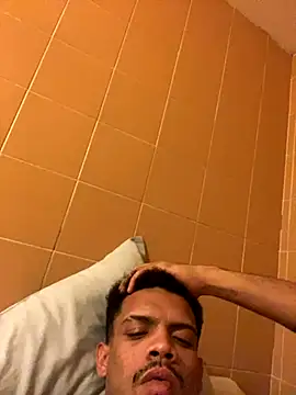 Snapshot of Zactubg chatting on November 8, 2025, 6:51 pm Zactubg online show from November 8, 2025, 6:51 pm