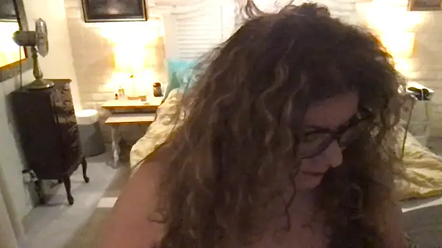 lilwilogurl online show from November 11, 2025, 6:02 am