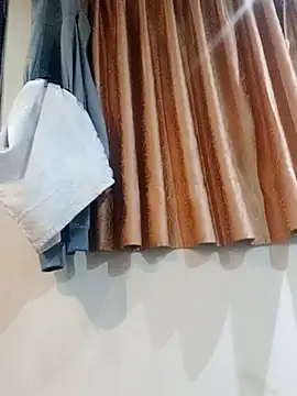 SnowedVat online show from December 1, 2025, 5:45 am