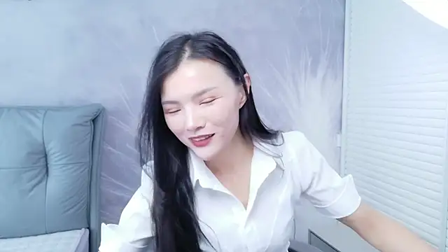 shishi xiao online show from November 30, 2025, 3:10 am