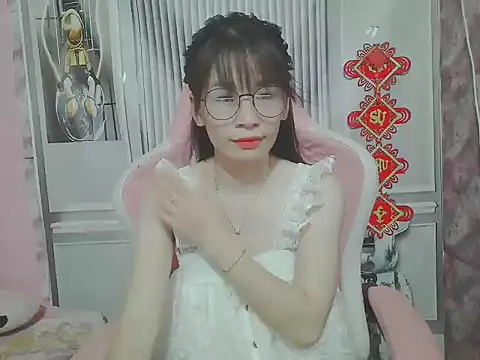 Ella039 online show from May 22, 2026, 3:39 pm