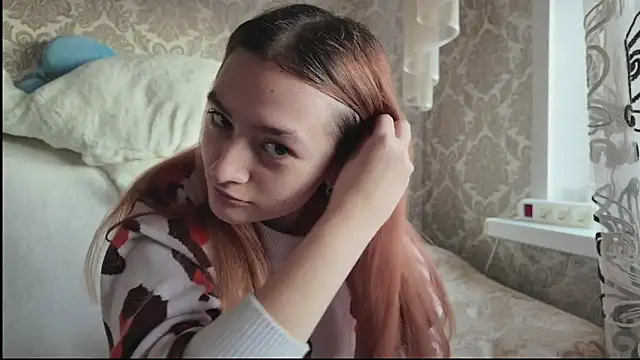 Snapshot of SweetLiaison chatting on November 25, 2025, 6:57 am SweetLiaison online show from November 25, 2025, 6:57 am