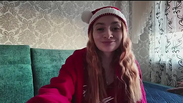 Snapshot of SweetLiaison chatting on December 14, 2025, 6:19 am SweetLiaison online show from December 14, 2025, 6:19 am