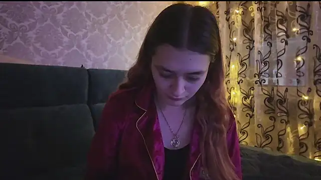 Snapshot of SweetLiaison chatting on February 7, 2026, 6:00 pm SweetLiaison online show from February 7, 2026, 6:00 pm