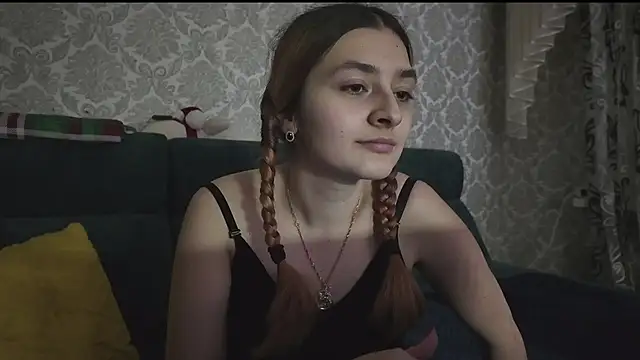 Snapshot of SweetLiaison chatting on February 20, 2026, 6:08 pm SweetLiaison online show from February 20, 2026, 6:08 pm