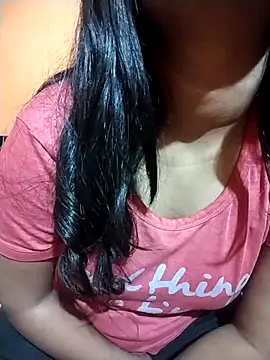 Sexy Divya   online show from February 25, 2026, 10:52 pm