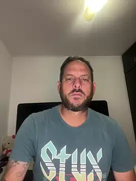 vanevip123 online show from November 19, 2025, 11:38 pm