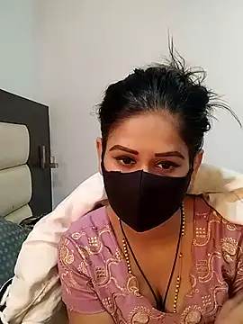 Snapshot of black_and_white_choco chatting on January 9, 2026, 7:33 am black and white choco online show from January 9, 2026, 7:33 am