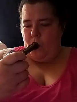 mayflower420 online show from April 15, 2026, 4:36 pm