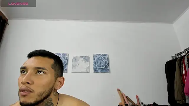 ariannawil online show from December 16, 2025, 10:04 pm