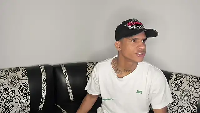 JUANBIGCOCK21CM online show from April 24, 2026, 1:24 pm