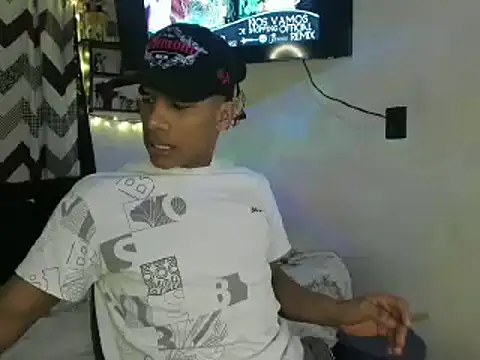 JUANBIGCOCK21CM online show from May 21, 2026, 3:24 am