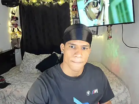 JUANBIGCOCK21CM online show from July 26, 2026, 11:55 pm