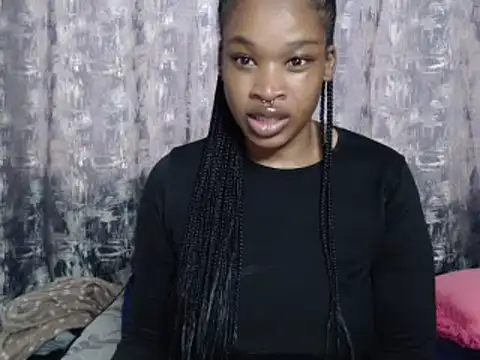 Snapshot of JuiceLips88 chatting on May 7, 2026, 8:42 am JuiceLips88 online show from May 7, 2026, 8:42 am