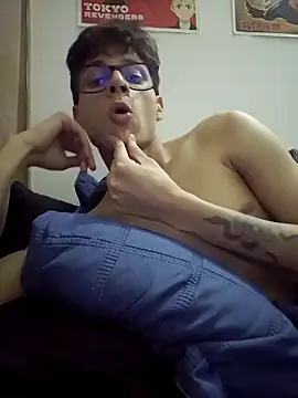 Mateeo G online show from November 13, 2025, 2:43 am