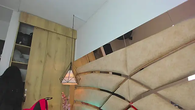 PARKERTHOMPSON online show from January 11, 2026, 11:04 am