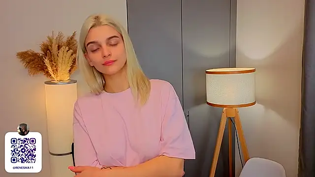 AdameShoyer online show from November 21, 2025, 9:02 pm