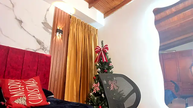 hailey-frost online show from December 16, 2025, 12:10 pm