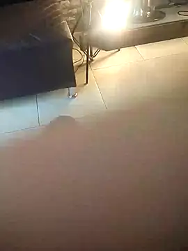 Snapshot of NestedReagent chatting on February 11, 2026, 10:26 pm NestedReagent online show from February 11, 2026, 10:26 pm