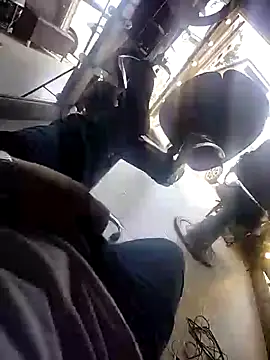 Snapshot of NestedReagent chatting on February 14, 2026, 6:26 pm NestedReagent online show from February 14, 2026, 6:26 pm