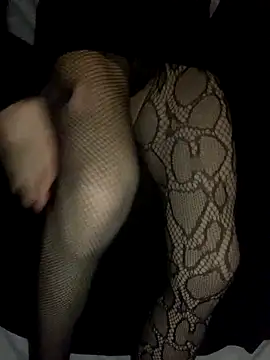 jaDomiiin online show from November 14, 2025, 8:40 pm