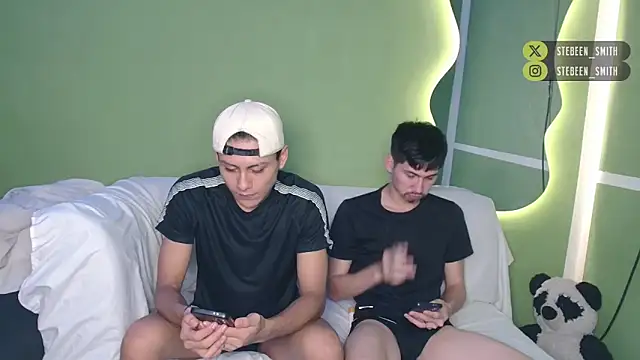 Snapshot of stebeen_smithh chatting on February 23, 2026, 12:13 pm stebeen smithh online show from February 23, 2026, 12:13 pm