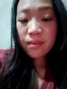 Yumiik2kk online show from November 30, 2025, 6:45 pm