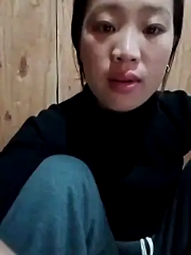 Yumiik2kk online show from December 22, 2025, 1:02 am