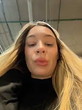 SashaCatt online show from March 1, 2026, 8:38 am