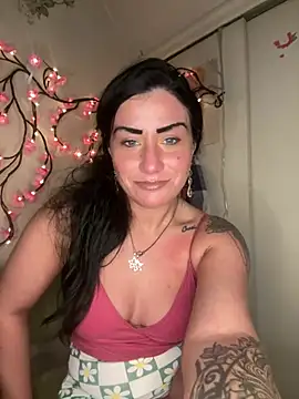 ValayaNoire online show from January 5, 2026, 11:08 pm