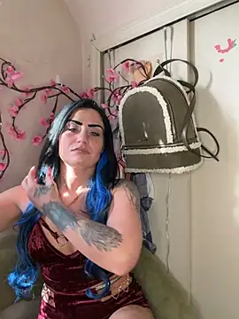 ValayaNoire online show from February 9, 2026, 6:56 pm