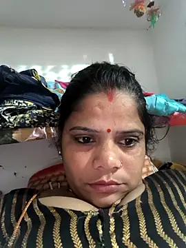 Hot suini online show from February 8, 2026, 7:45 am