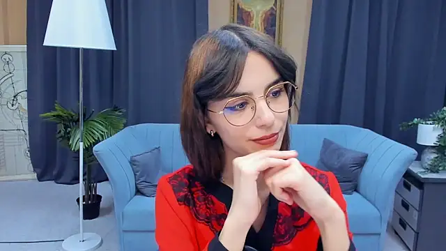 Snapshot of KellyeSieck chatting on November 12, 2025, 9:21 am KellyeSieck online show from November 12, 2025, 9:21 am