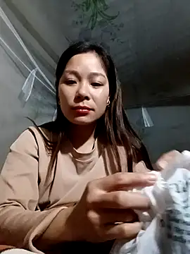 Snapshot of Lyla_john chatting on December 17, 2025, 12:49 am Lyla john online show from December 17, 2025, 12:49 am