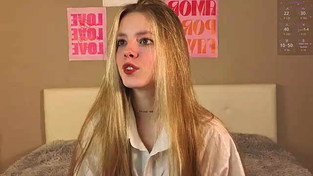 TiffinyMergist online show from December 14, 2025, 8:02 pm