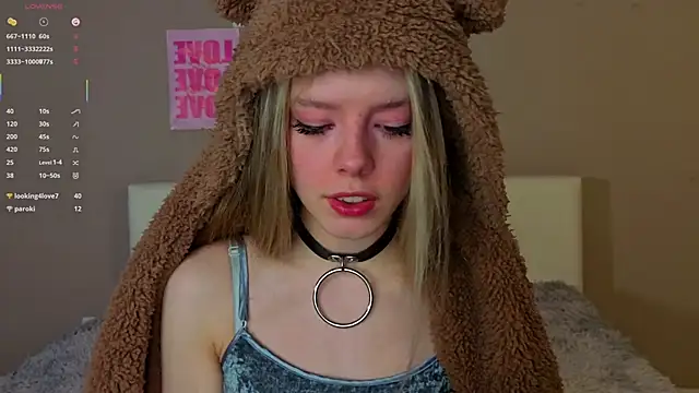 Snapshot of TiffinyMergist chatting on January 18, 2026, 7:17 pm TiffinyMergist online show from January 18, 2026, 7:17 pm