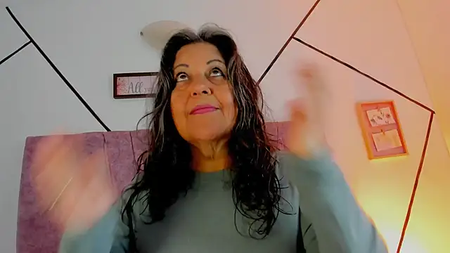 Victoriaa Anderson online show from January 8, 2026, 2:08 pm