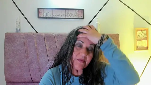 Victoriaa Anderson online show from January 19, 2026, 1:59 pm