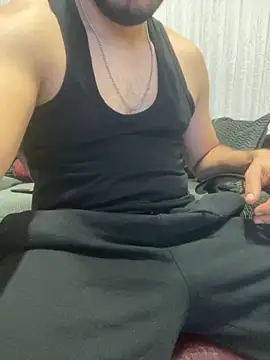 DARK0924 online show from November 29, 2025, 6:44 pm