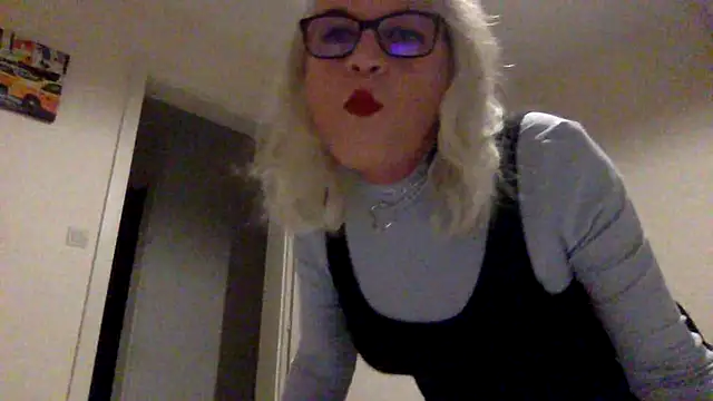 Snapshot of nicohumm chatting on January 18, 2025, 11:33 pm nicohumm online show from January 18, 2025, 11:33 pm
