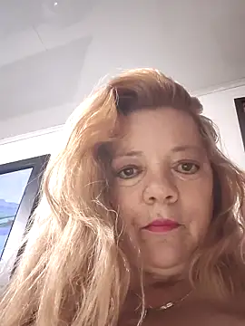 karlaanqui1 online show from April 7, 2026, 10:26 am