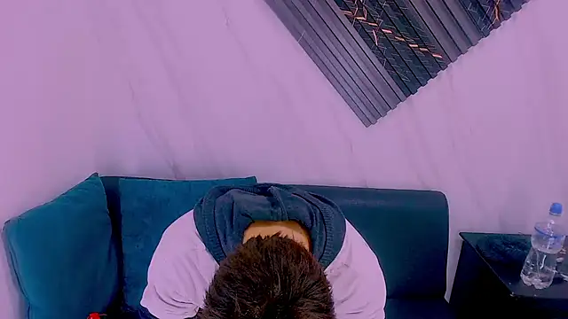 Liam York  online show from April 15, 2026, 4:30 am