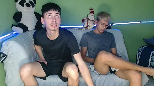 Kurt williams1 online show from December 22, 2025, 3:53 pm