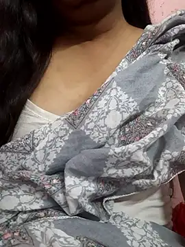 Snapshot of KISSMIBH chatting on November 9, 2025, 1:04 am KISSMIBH online show from November 9, 2025, 1:04 am