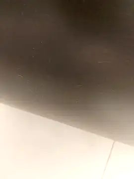 lady cristal online show from November 9, 2025, 6:39 pm