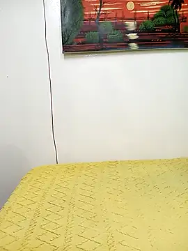 HipsDontLieX95 online show from November 11, 2025, 1:22 pm