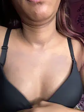 Your   Moonlight online show from December 21, 2025, 9:11 pm