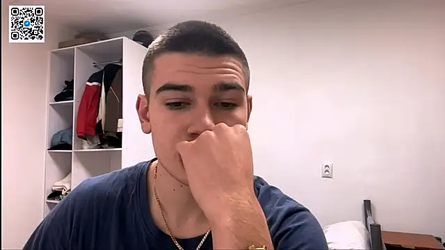 Snapshot of _BarePulse chatting on February 25, 2026, 9:02 pm BarePulse online show from February 25, 2026, 9:02 pm