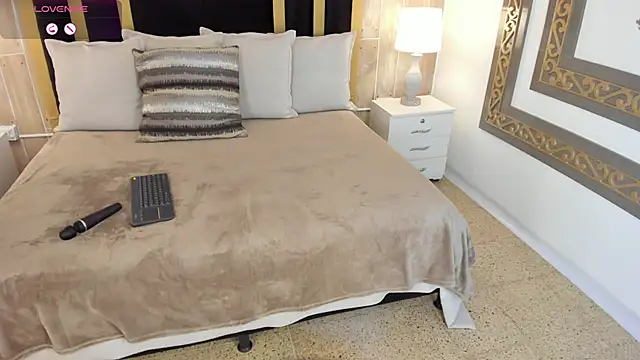 sofiaivanova online show from March 12, 2026, 3:45 am