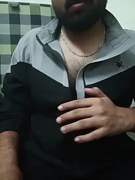 MrToxxic online show from November 18, 2025, 5:28 pm